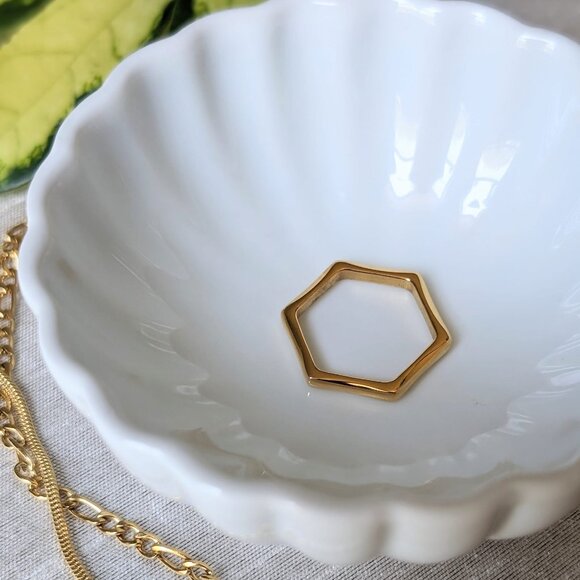 Waterproof Gold Ring Tarnish Free 18k Gold PVD Plated - Meivim Essie Ring Size 7 - Picture 3 of 6